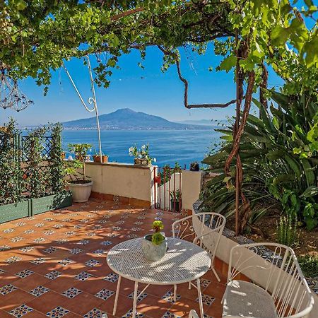 La Torretta Sea View Rooms Vico Equense Bagian luar foto