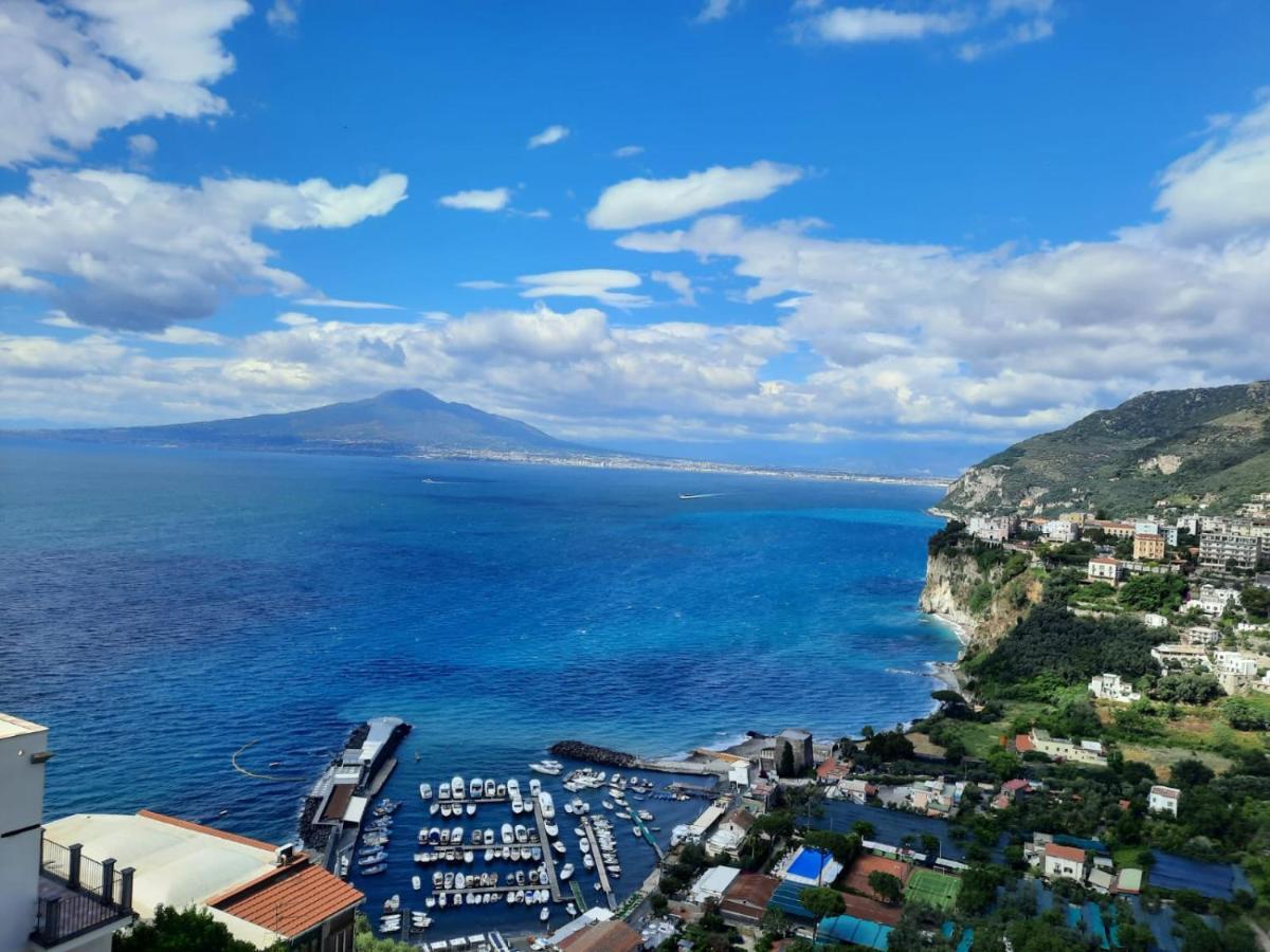 La Torretta Sea View Rooms Vico Equense Bagian luar foto