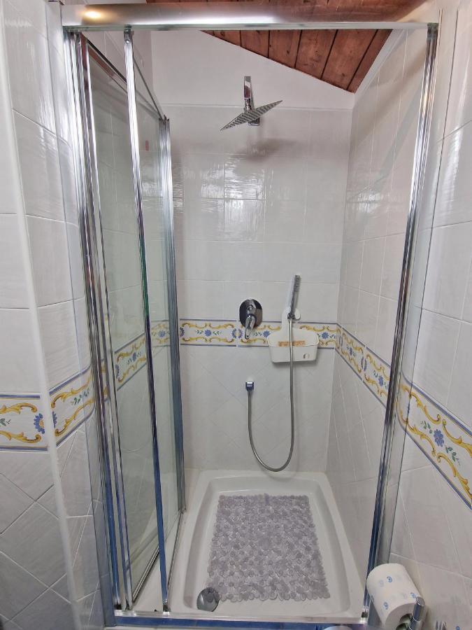 La Torretta Sea View Rooms Vico Equense Bagian luar foto